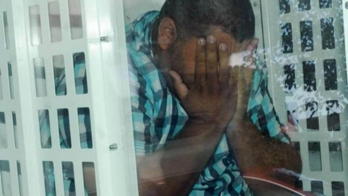 un roman a socat irlanda de nord a exploatat alti 12 romani si i a indemnat sa manance pietre