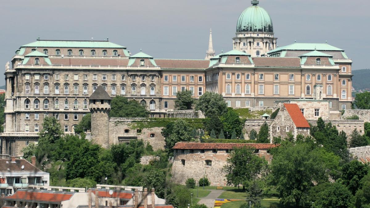 anuntul scandalos facut de guvernul ungariei ofera locuri de munca pentru strainii albi si crestini