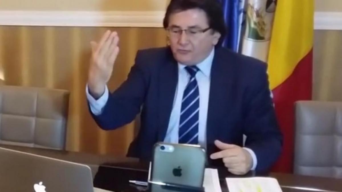 lux pe bani publici la primaria timisoarei relaxare sub pretextul unor cursuri de perfectionare