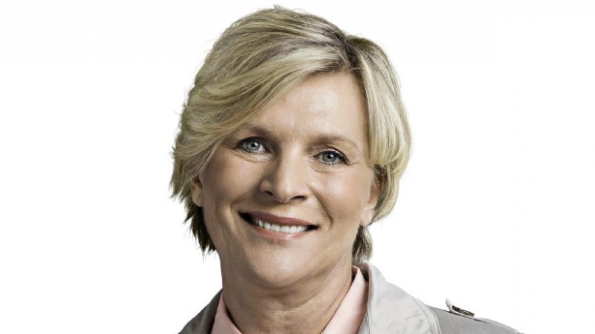 doliu in lumea presei o cunoscuta jurnalista s a stins din viata la doar 54 de ani invinsa de cancer