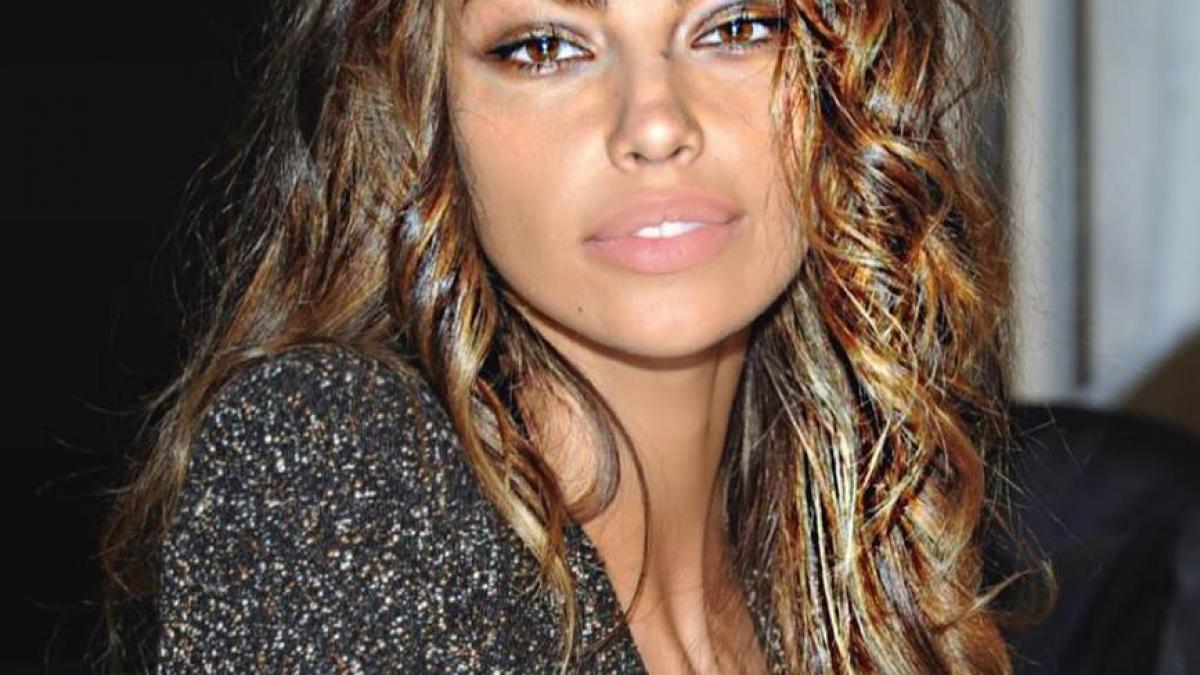 madalina ghenea s a logodit mesajul frumoasei romance pentru iubitul ei matei stratan