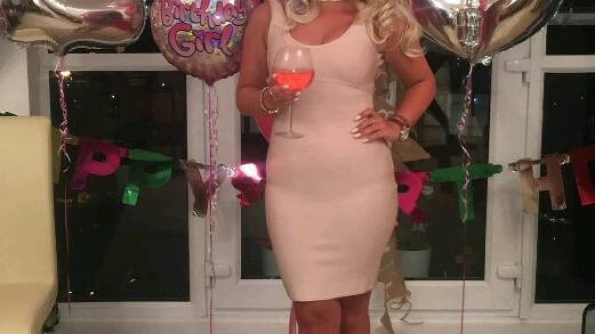 mi au spus ca sunt prea grasa ca sa intru umilinta traita de o tanara de 20 de ani de ziua ei intr