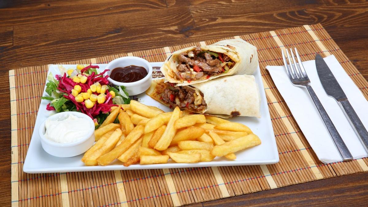 toata lumea o mananca dar ce nu se stie despre shaorma