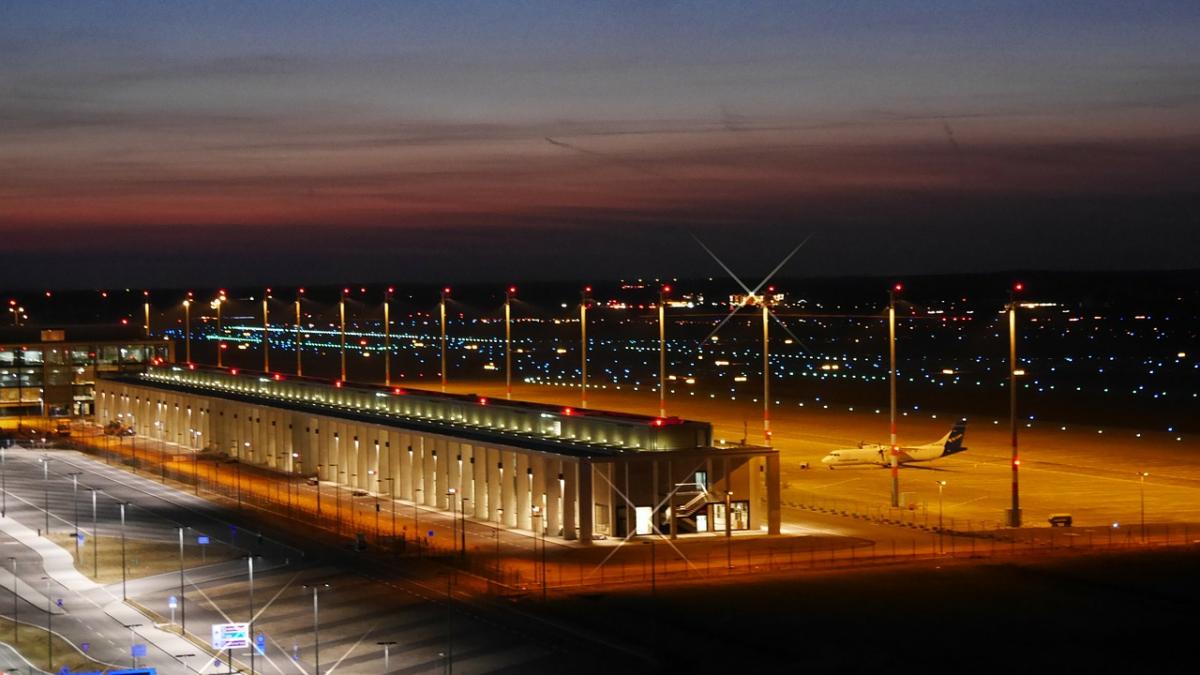 un aeroport din berlin tinta atentatului terorist pe care l ar fi comis sirianul arestat in germania