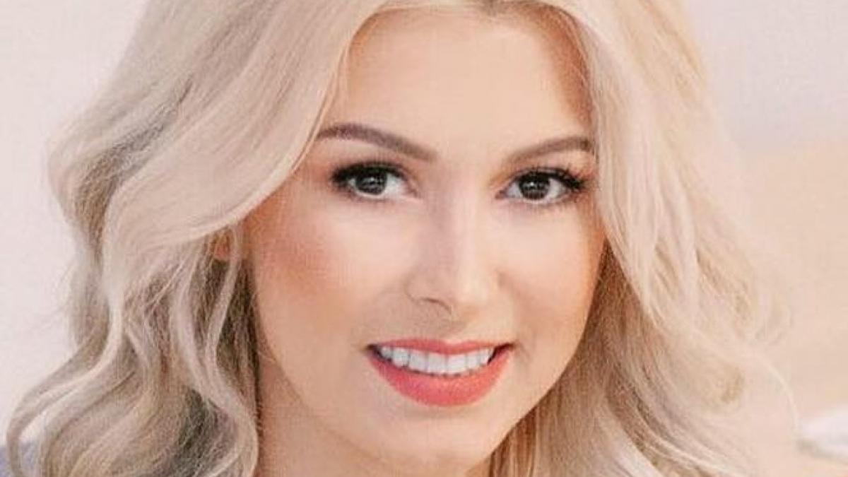 andreea balan fotografie emotionata alaturi de fetita sa