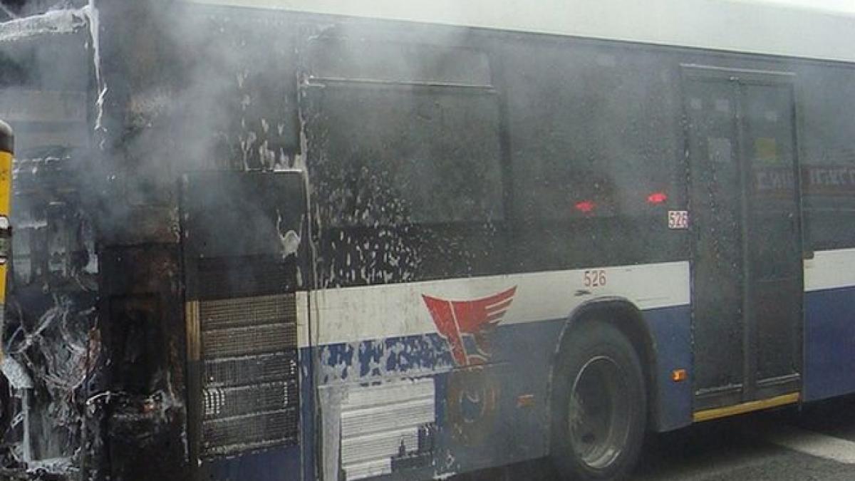 cel putin 30 de morti in urma ciocnirii a doua autobuze in sudul pakistanului