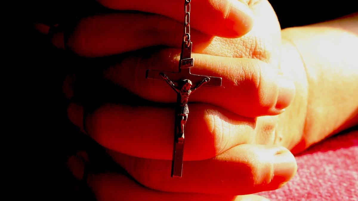 credea ca fiica ei este posedata ce a putut sa faca femeia politistii in stare de soc cand au