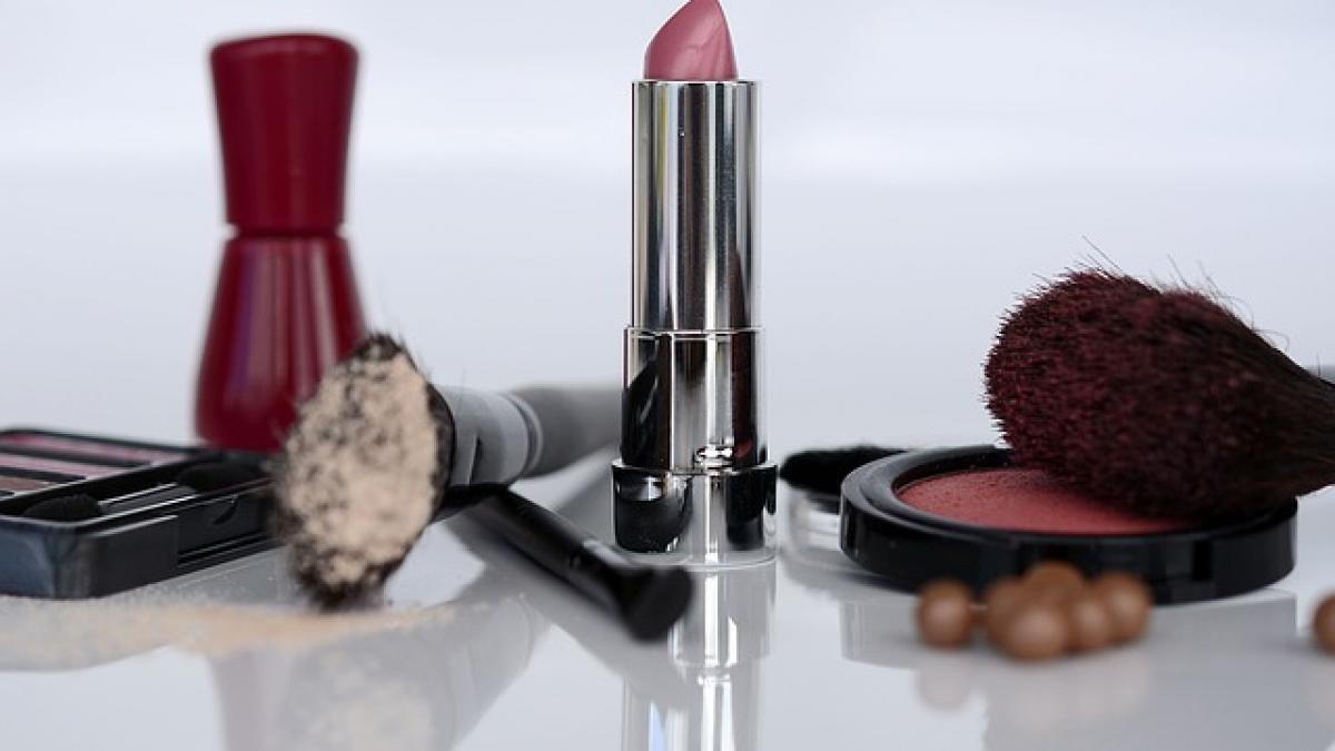 numai de bine rujul este bariera protectoare