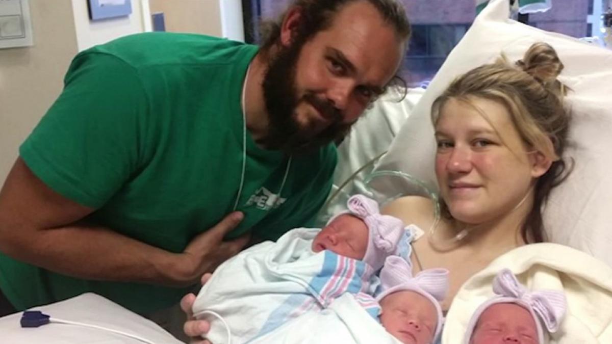 in timp ce parintii faceau poze medicii au observat ceva neobisnuit pe chipurile copiilor lor