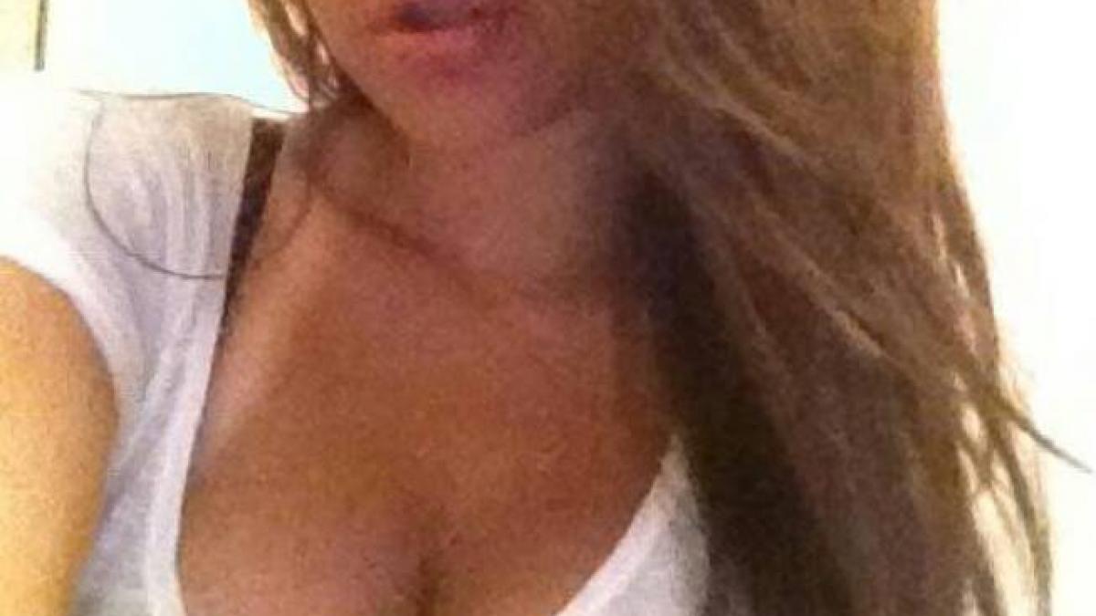 bomba sexy cu care s a cuplat marius niculae varsta tinerei e incredibila