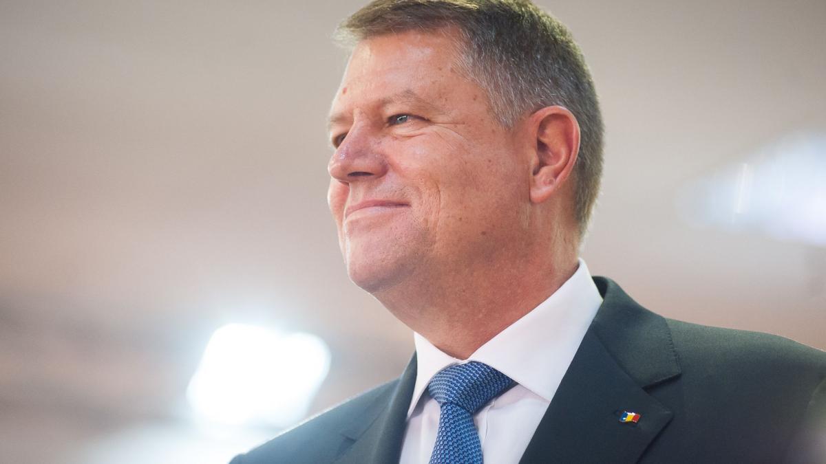 iohannis despre modificarea constitutiei pe tema definirii familiei e gresit sa mergem pe calea