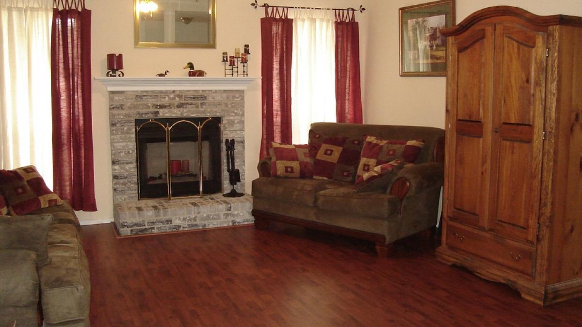 a cumparat o casa dar a ramas surprins cand a vazut ca gura semineului era acoperita cu un carton a