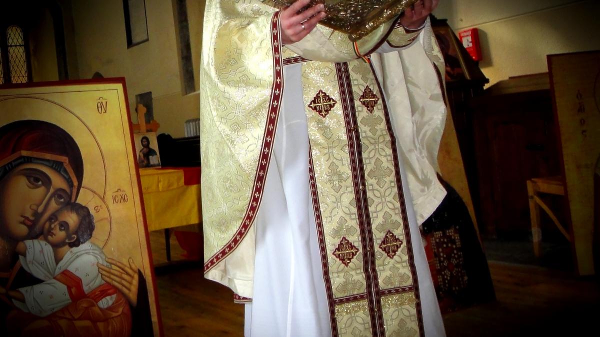 parinte multumim eu cred ca asa e bine ce i s a intamplat unui nas de botez dupa ce a refuzat sa