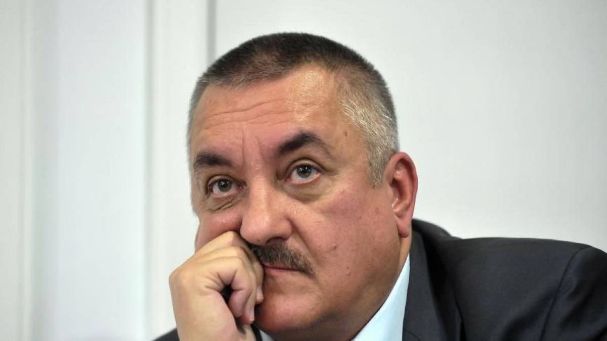 victor zota isi anunta demisia din functia de coordonator al programului national de transplant