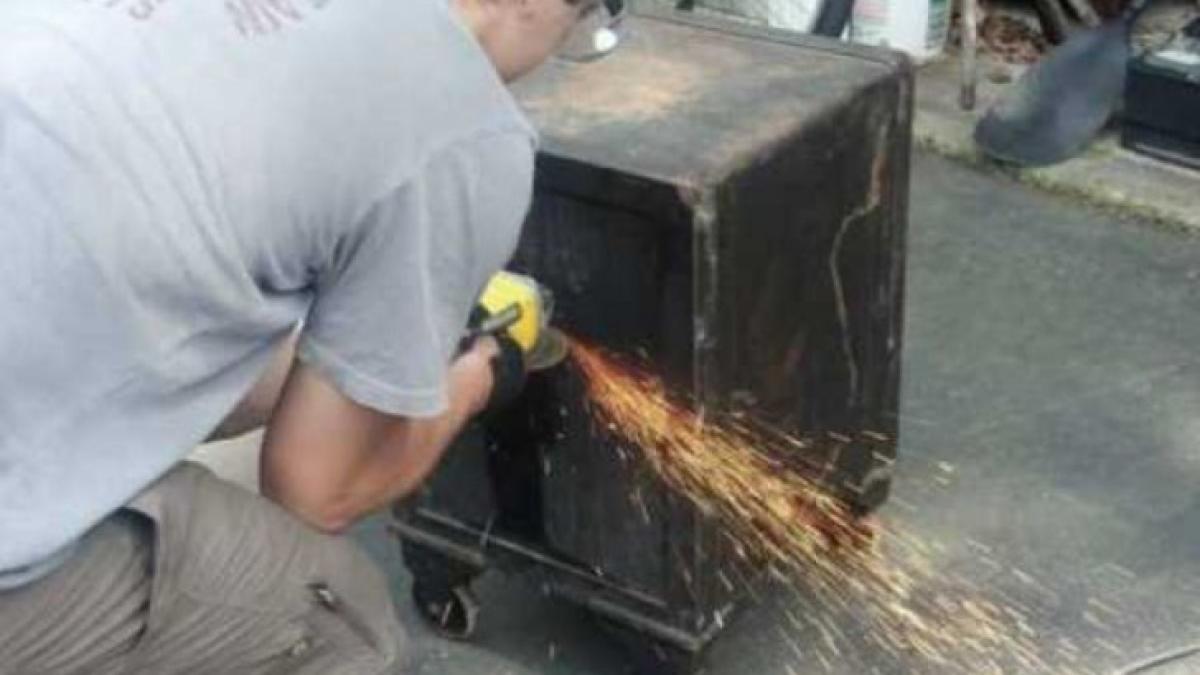 au gasit un seif intr o pestera ce au gasit in el le a schimbat viata