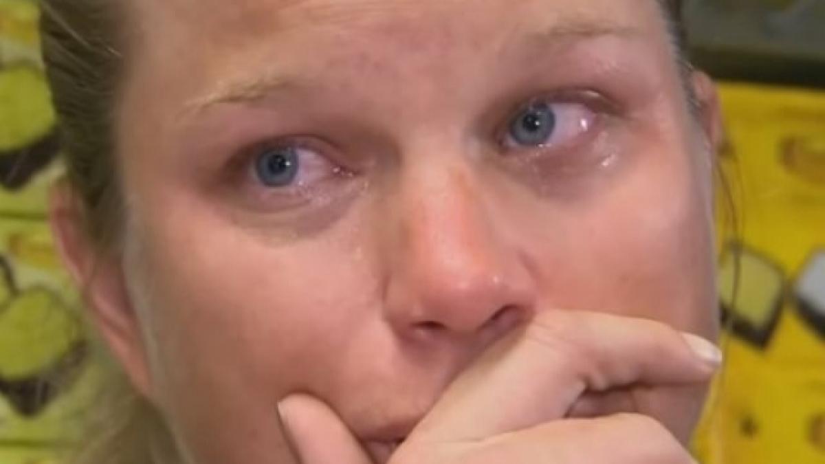 seful a chemat o urgent in biroul lui credea ca o sa fie concediata si ca nu va avea ce sa le dea