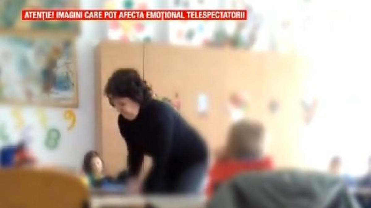 cum se scuza educatoarea din vrancea filmata in timp ce batea copiii la gradinita l am lovit dar