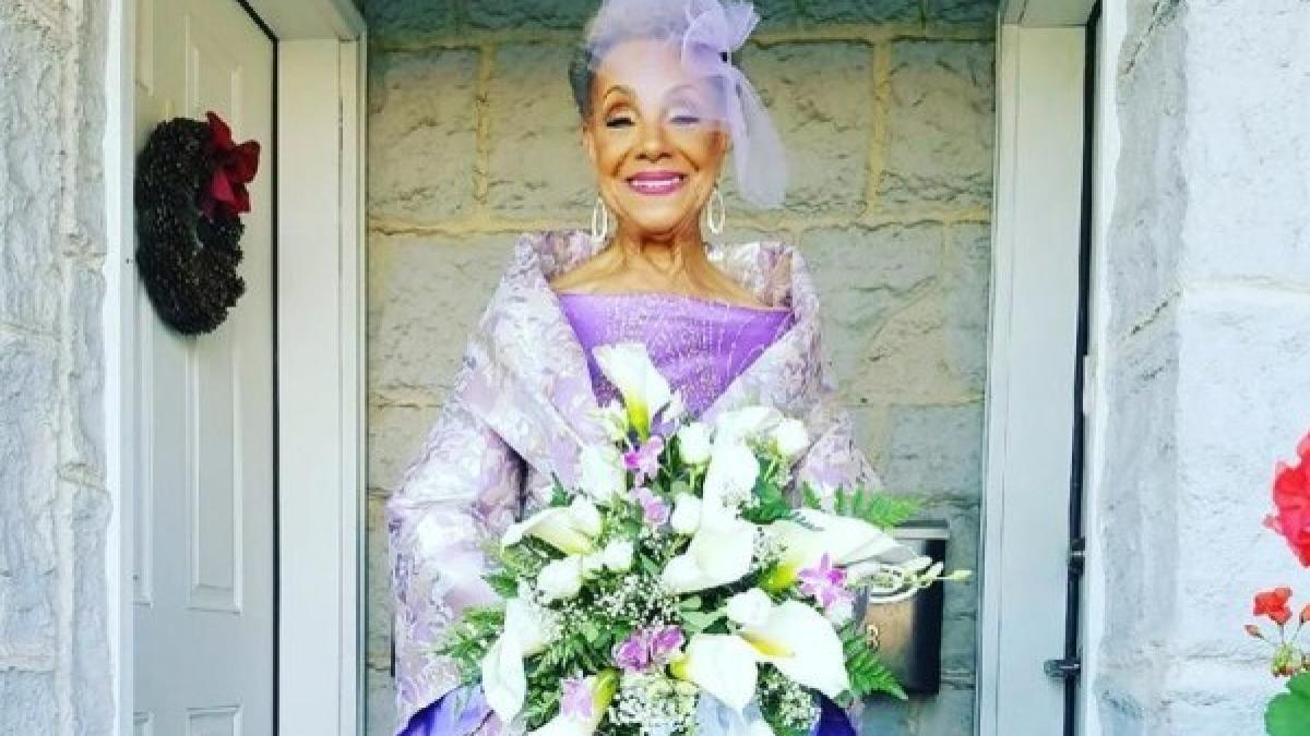 bunicuta virala la 86 de ani a spus din nou da rochia purtata a facut furori foto