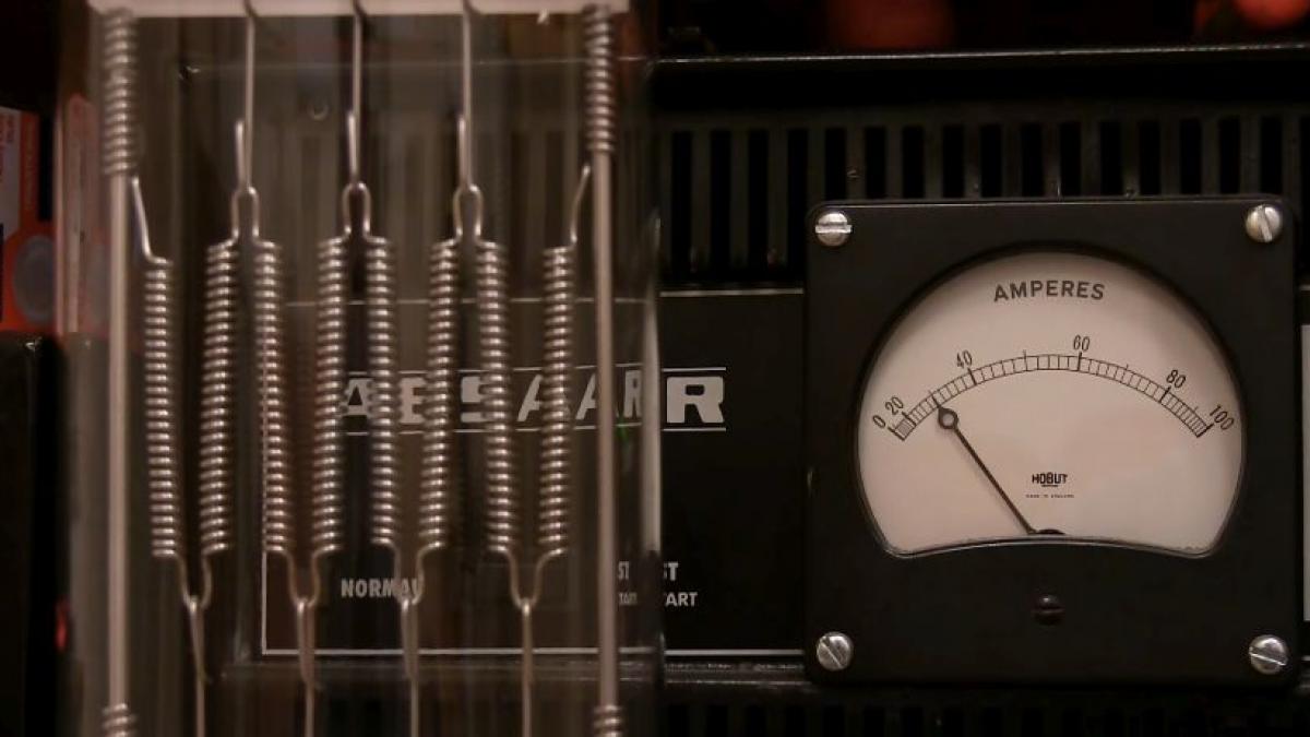 imagini senzationale cat de puternic este lumina de la un bec de 20 000 de wati