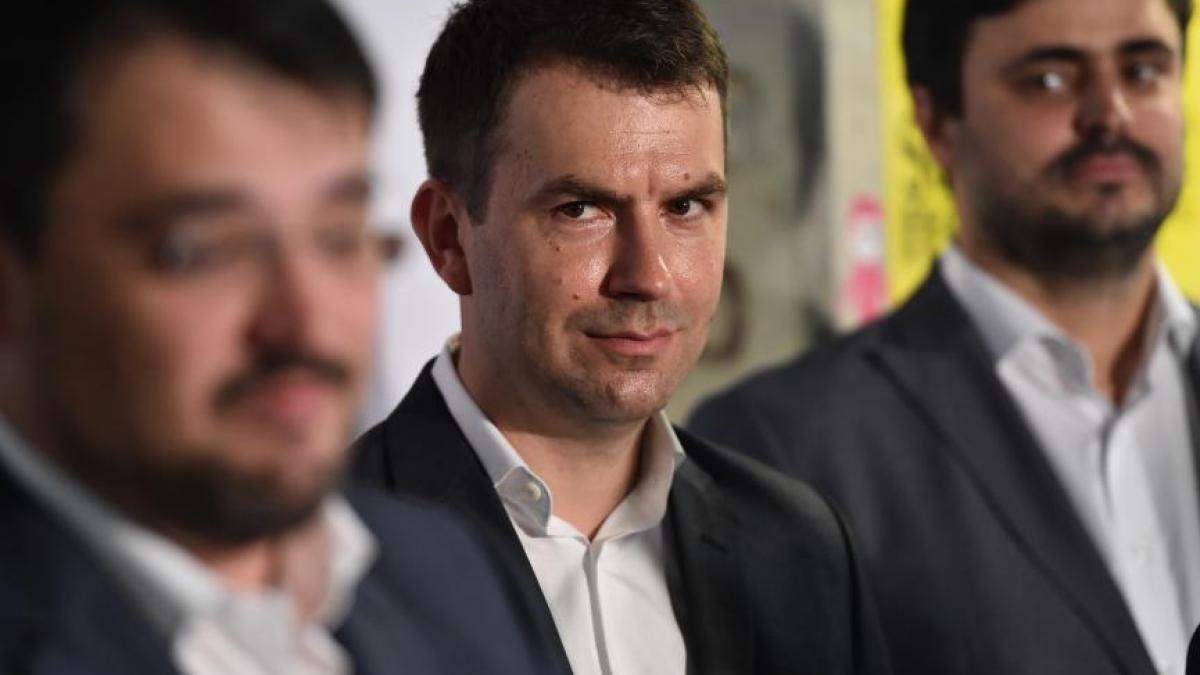 alegeri parlamentare 2016 un consilier al lui dacian ciolos renunta la functie ca sa candideze la