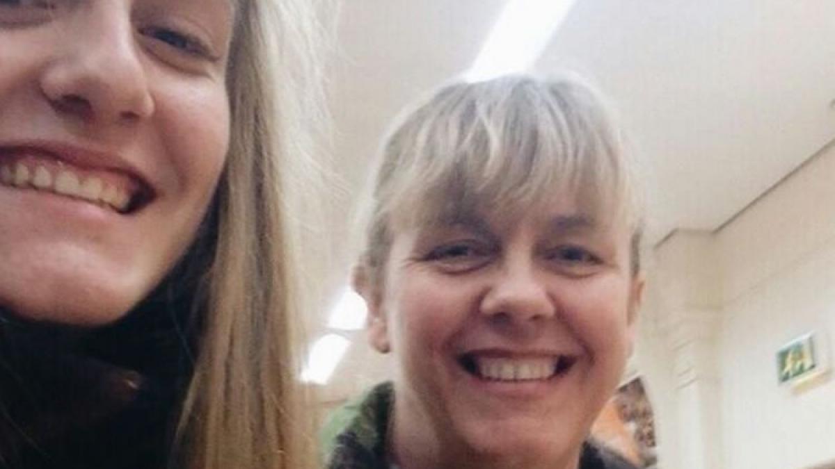 si a impuscat mortal sotia apoi a tras un glont in propria fiica ce au descoperit autoritatile dupa