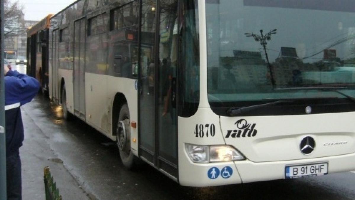accident cu un autobuz ratb dupa ce soferului i s a facut rau la volan