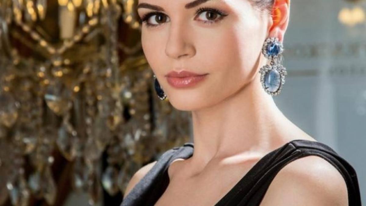 monica gabor s a intors in secret in romania