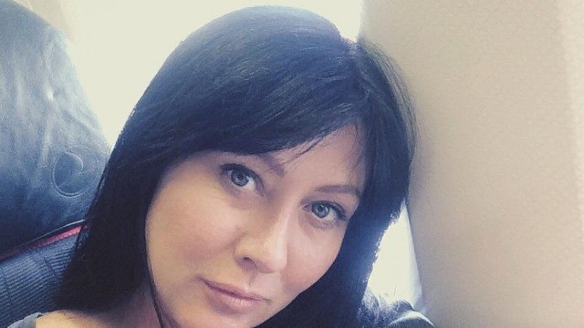 noi imagini emotionante cu shannen doherty ce face actrita sa mai uite de cancerul care i a furat
