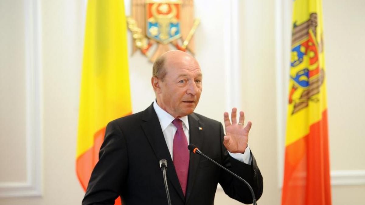 traian basescu va depune joi juramantul pentru a deveni cetatean al republicii moldova