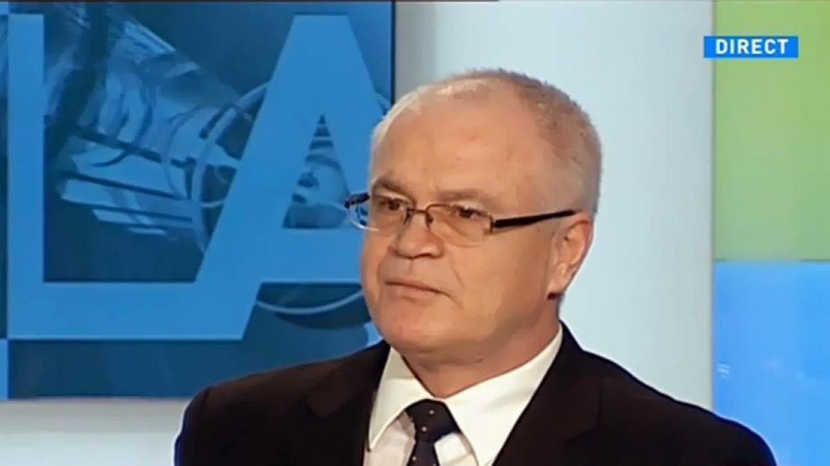 100 de minute scandal urias lege ca parlamentul sa aiba propria sa armata