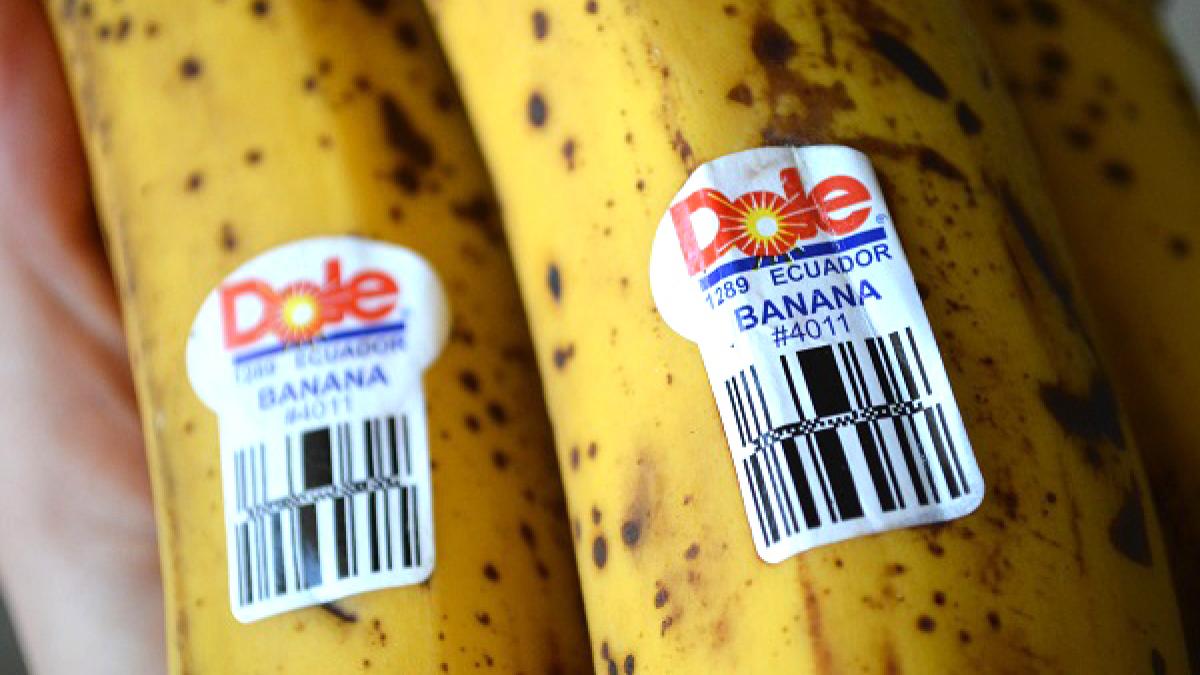 atentie mare uite ce spun numerele de pe etichetele fructelor afla cand trebuie sau nu sa le mananci