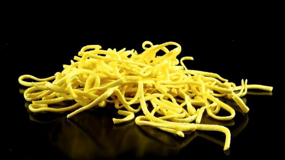 pericolul din taiteii la plic cand o sa afli ce contin nu mai pui gura pe ei