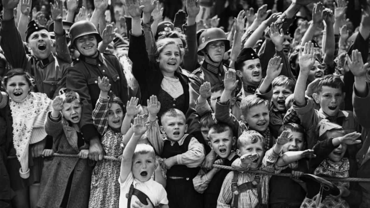 sinuciderile nazistilor din timpul celui de al doilea razboi mondial de ce si au pus capat zilelor