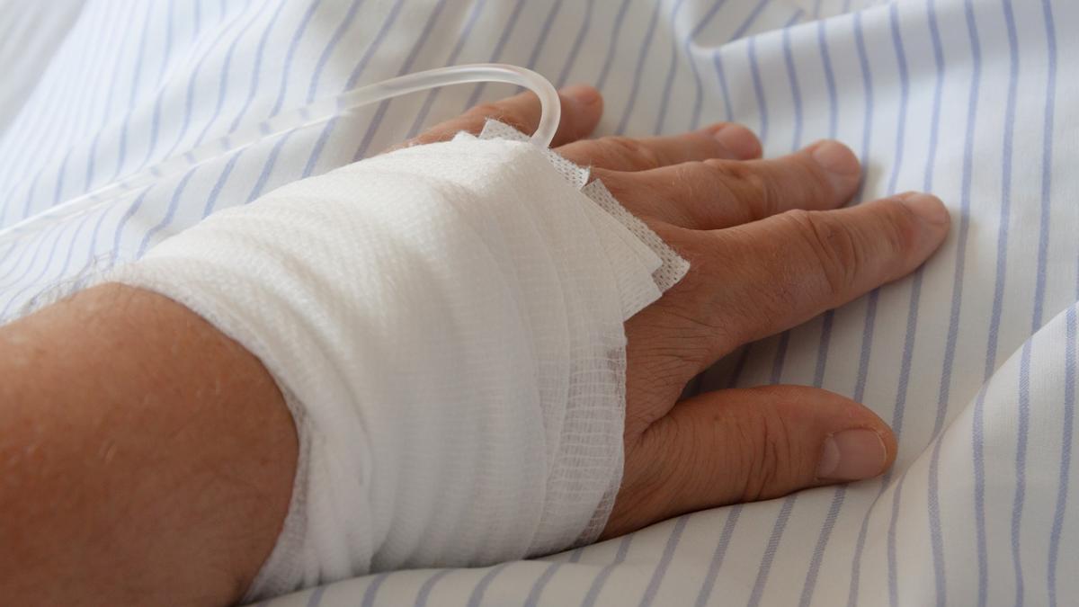 un diplomat roman din republica moldova a fost transportat la spital in stare grava