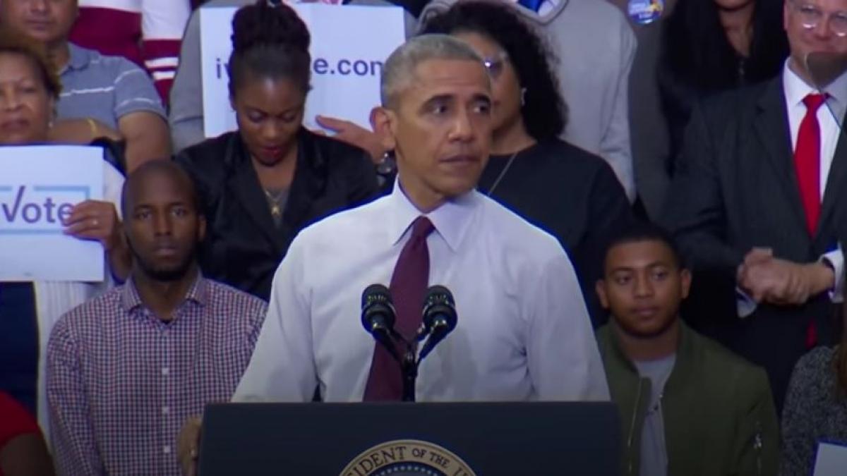 presedintele barack obama a luat apararea unui sustinator al lui donald trump