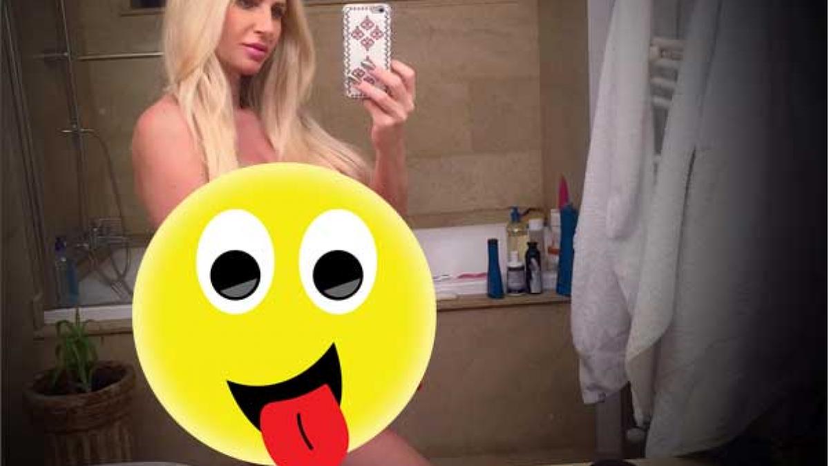 andreea banica s a pozat in lenjerie intima desi este insarcinata in luna a noua cum arata