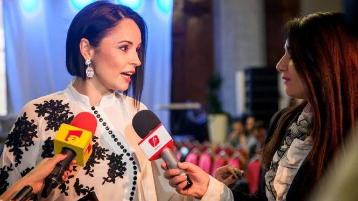 cu cine isi petrece serile andreea marin dupa divort