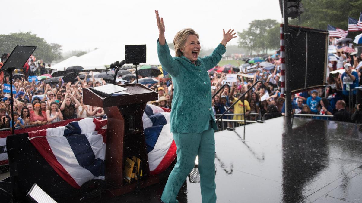 rasturnare de situatie in alegerile din sua hillary clinton dispusa sa lucreze alaturi de donald