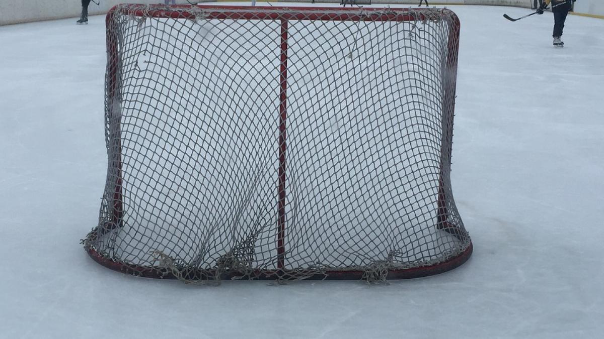 doliu in sportul romanesc antrenorul secund al campioanei romaniei la hochei a murit la 55 de ani