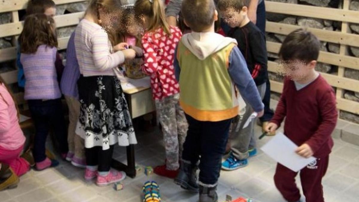 hotii de fier vechi au furat poarta unei gradinite