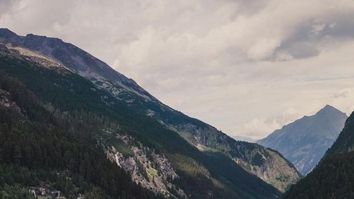 un barbat a fost gasit mort in muntii cindrel