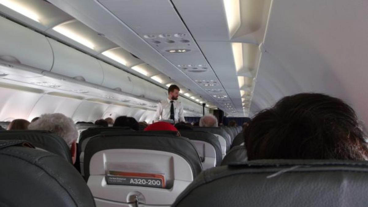 top 10 lucruri pe care nu stiai ca le poti cere in avion