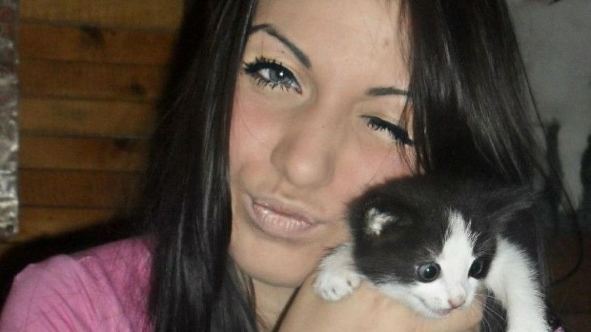 anuntul postat de aceasta eleva a fost vazut de 4 milioane de oameni si a vandut pe internet cel