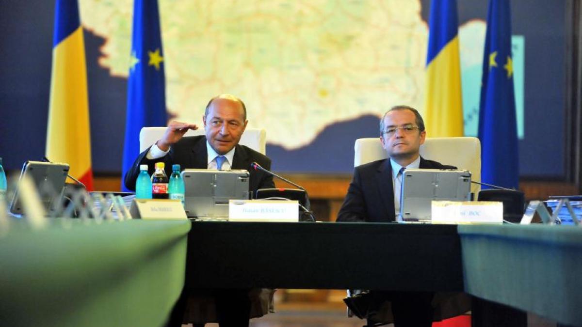 dosar dna pentru imprumutul de la fmi din 2009 isarescu boc basescu croitoru reclamati