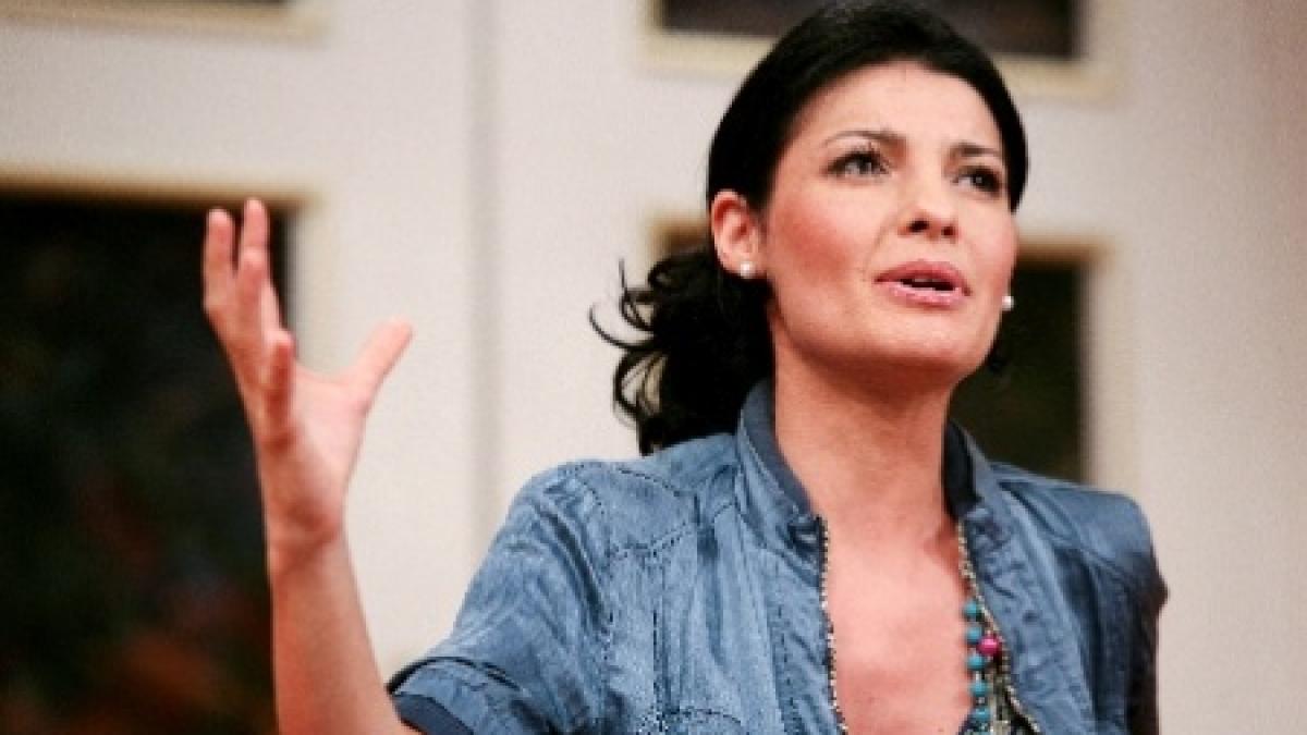 lavinia sandru a nascut un baietel