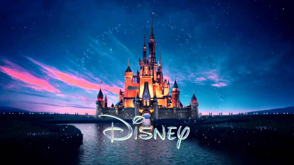povestea castelului care apare la inceputul fiecarui film disney