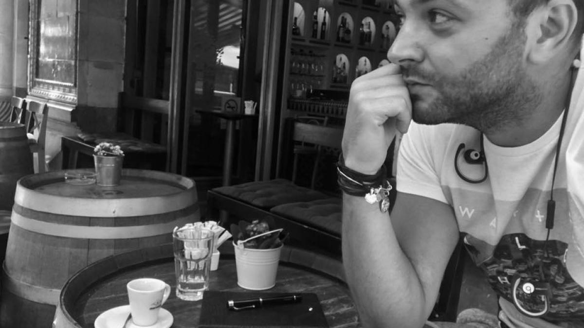 mihai morar indurerat cand am facut fotografia asta nu stiam ca va fi ultima intalnire