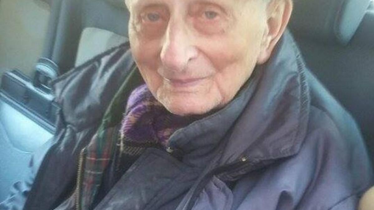 acest batran a fost gasit pe strada si nu si aminteste unde locuieste sa l ajutam sa si gaseasca