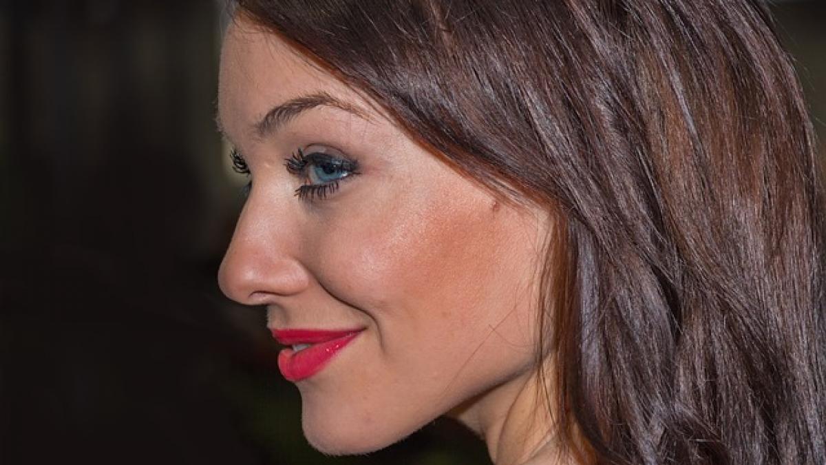 numai de bine tehnica revolutionara pentru sprancene perfecte