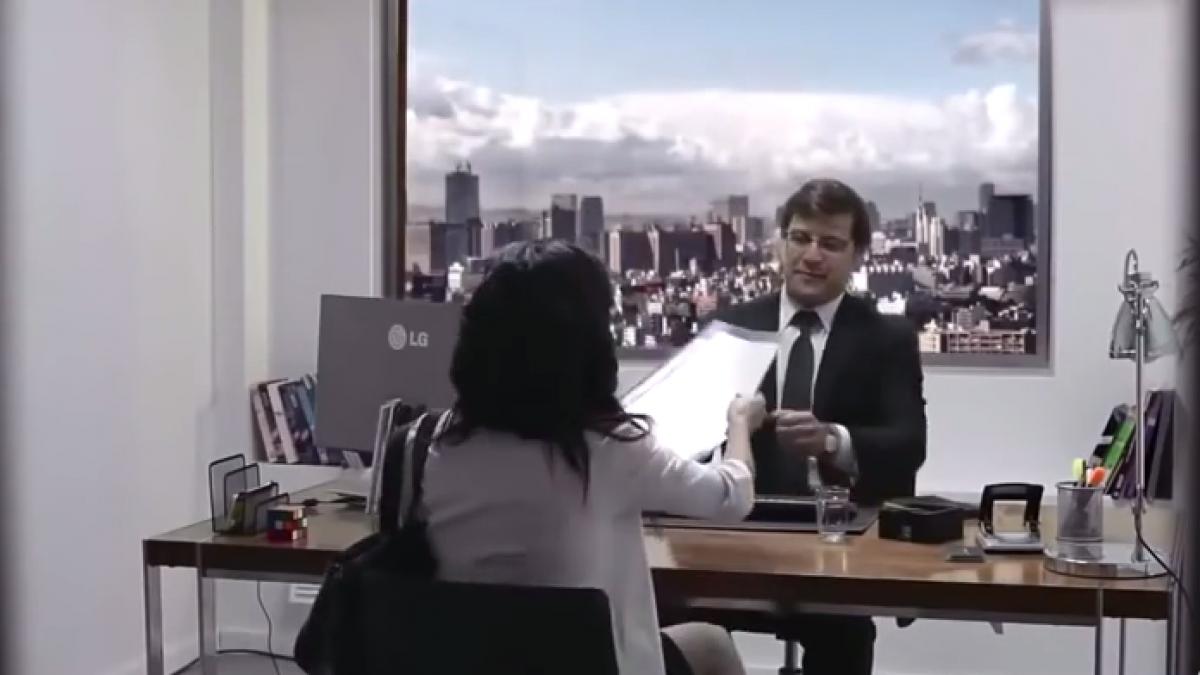 o tanara a venit la interviu pentru un job ceea ce a urmat vezi doar in filmele sf